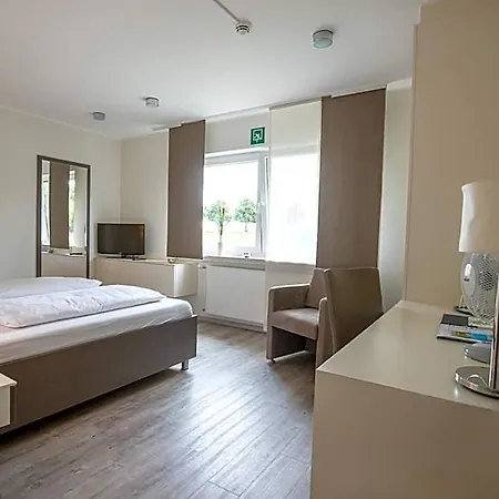 Hotel Am Tiergarten 4*